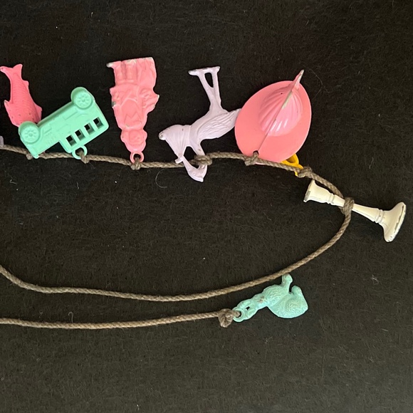 Monopoly Token/Cracker Jack Charm Necklace, Vintage 80’s - Picture 4 of 10